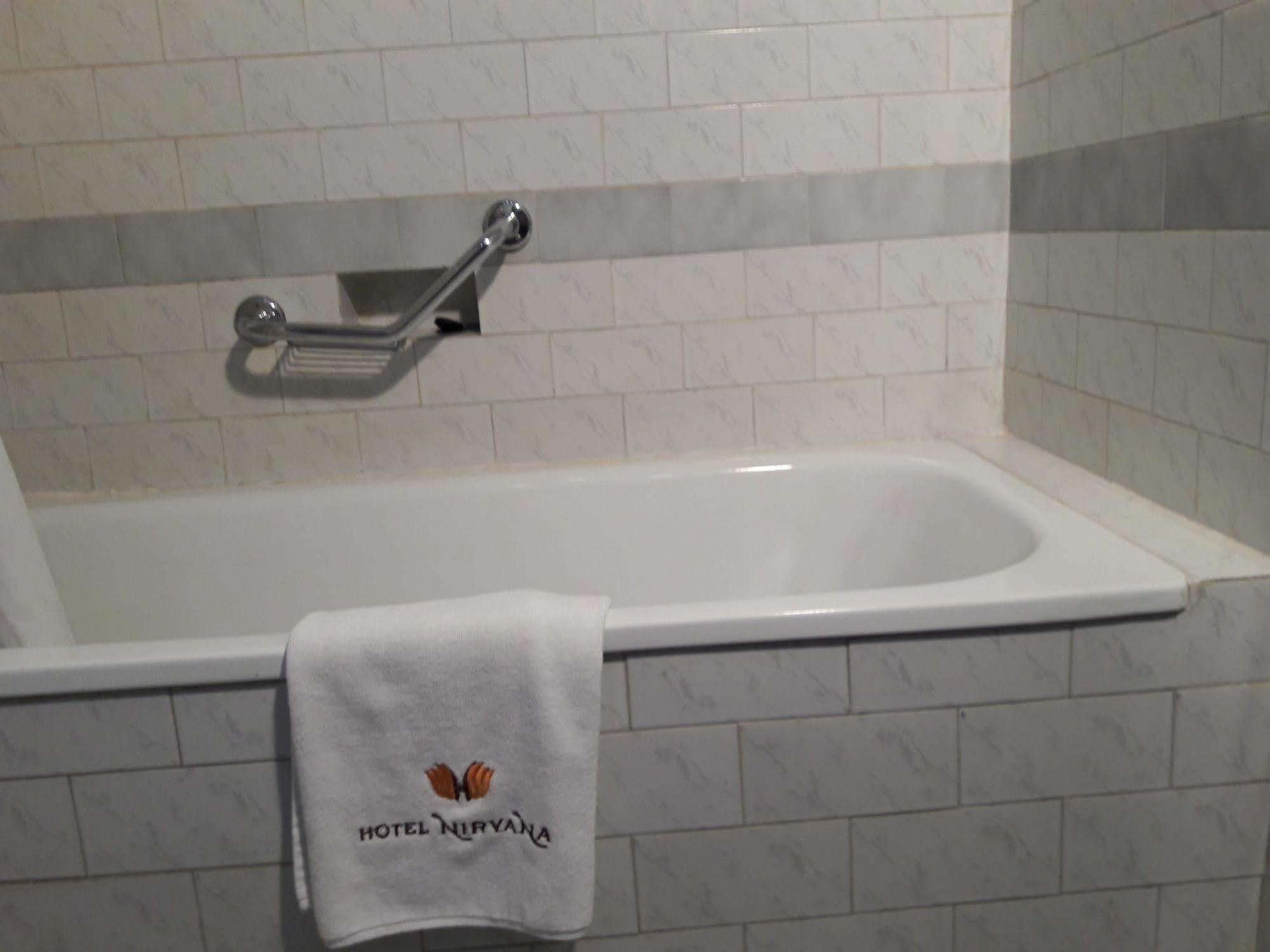 Hotel Nirvana Bhairāhawā Екстериор снимка