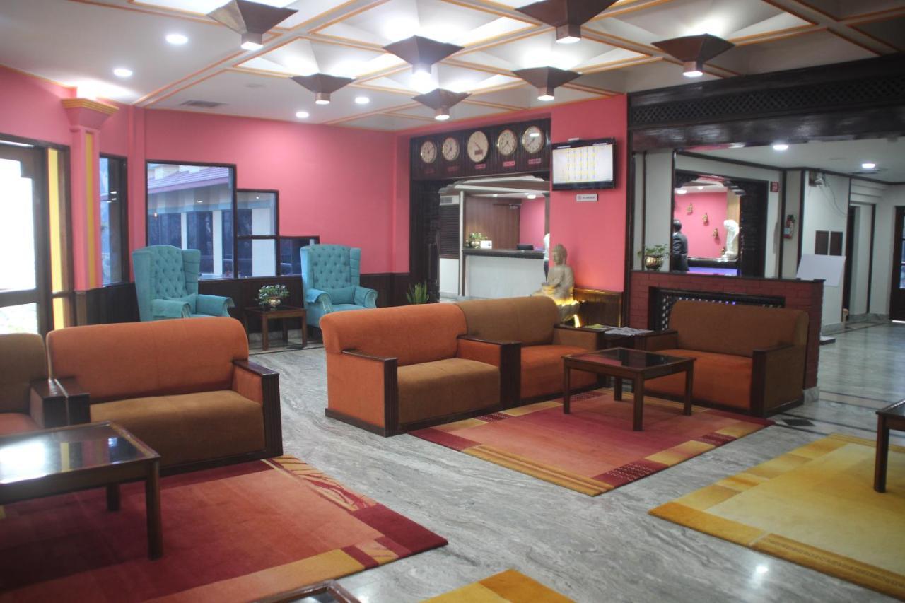 Hotel Nirvana Bhairāhawā Екстериор снимка